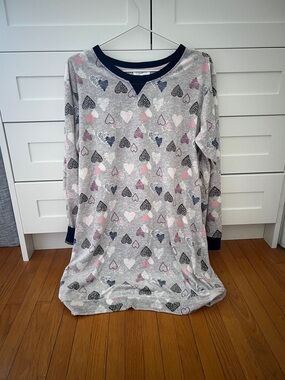 Women’s gray and pink heart sleep dress | size medium